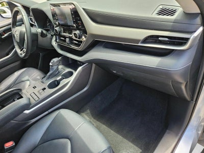 2020 Toyota Highlander XLE FWD (Natl)