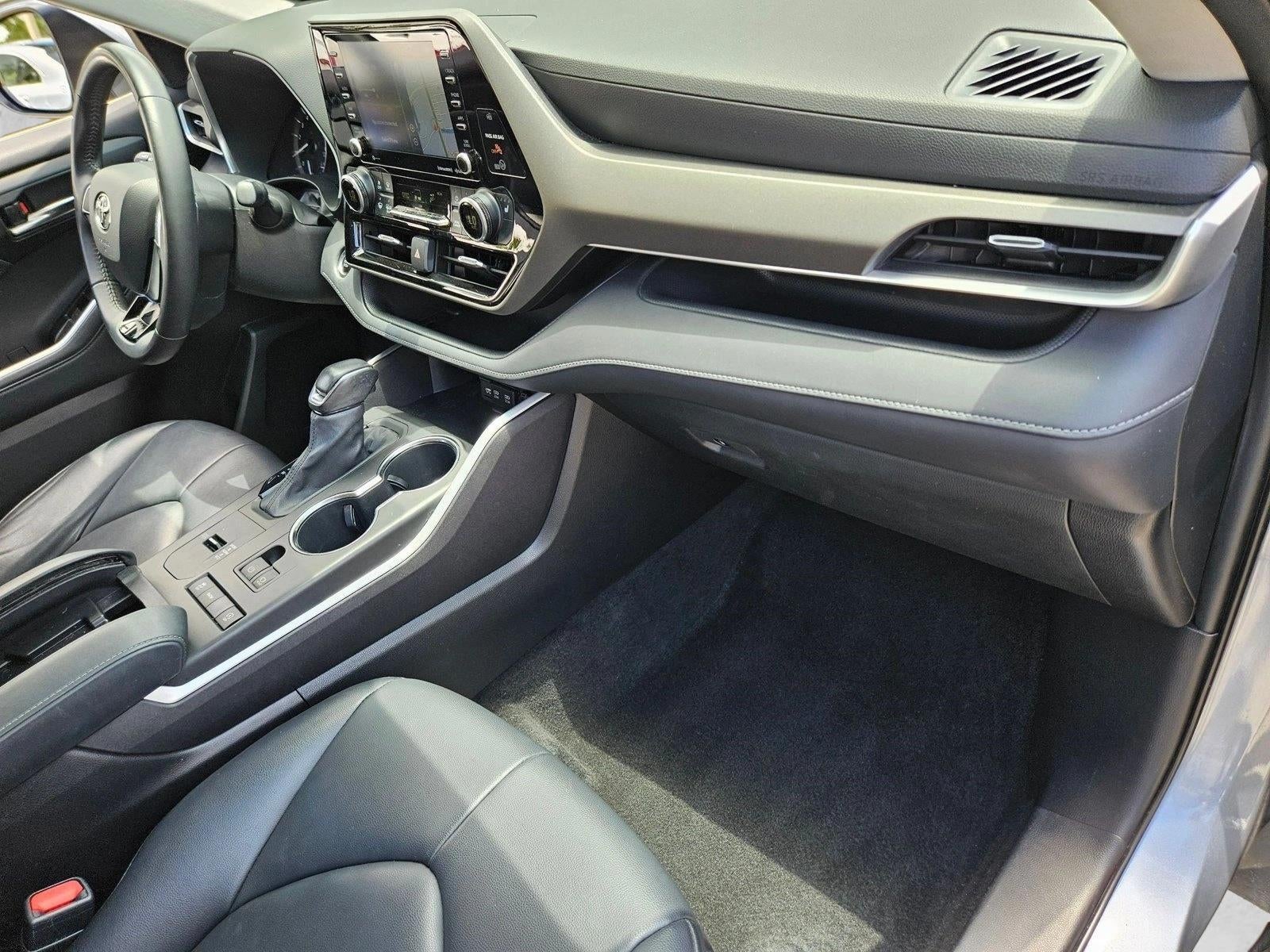 2020 Toyota Highlander XLE FWD (Natl)