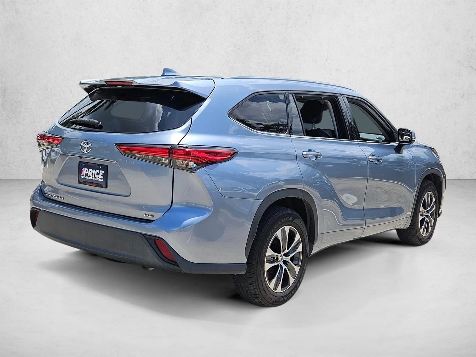 2020 Toyota Highlander XLE FWD (Natl)