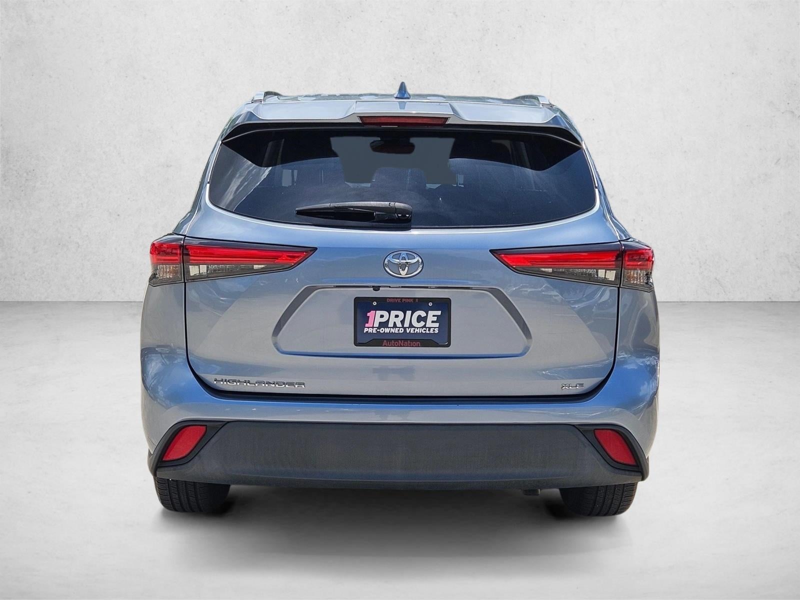 2020 Toyota Highlander XLE FWD (Natl)
