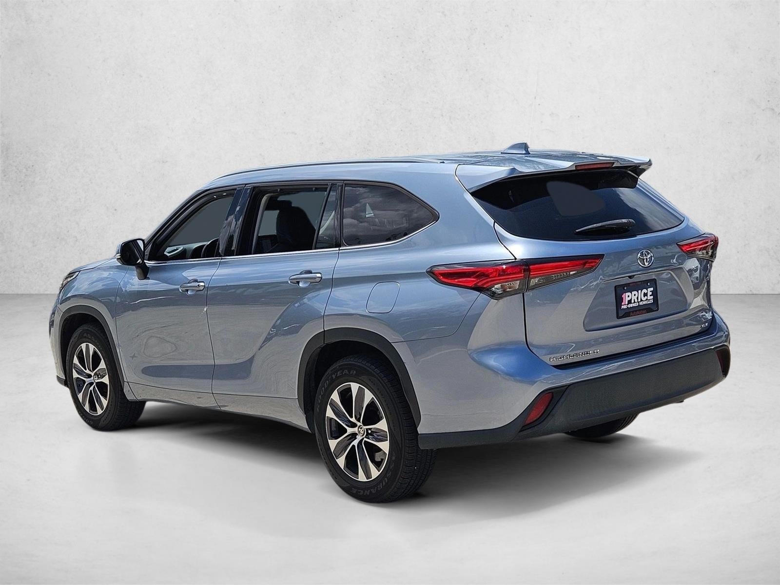 2020 Toyota Highlander XLE FWD (Natl)