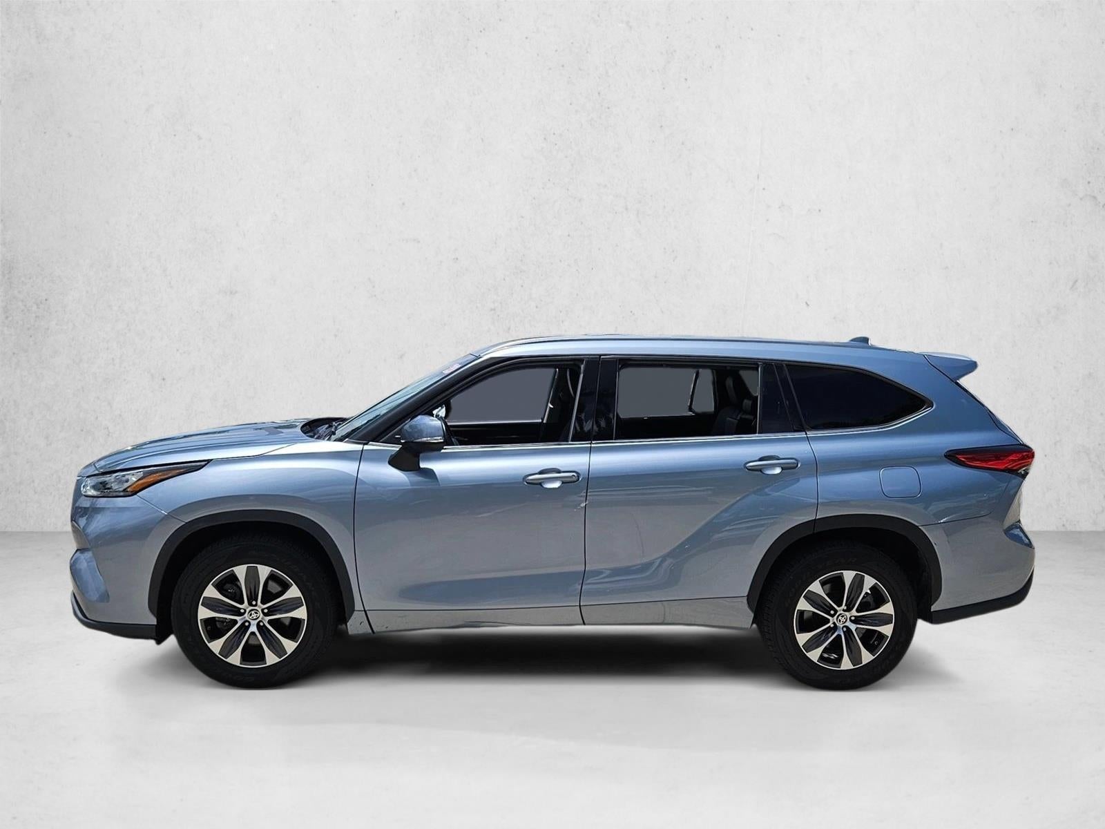 2020 Toyota Highlander XLE FWD (Natl)