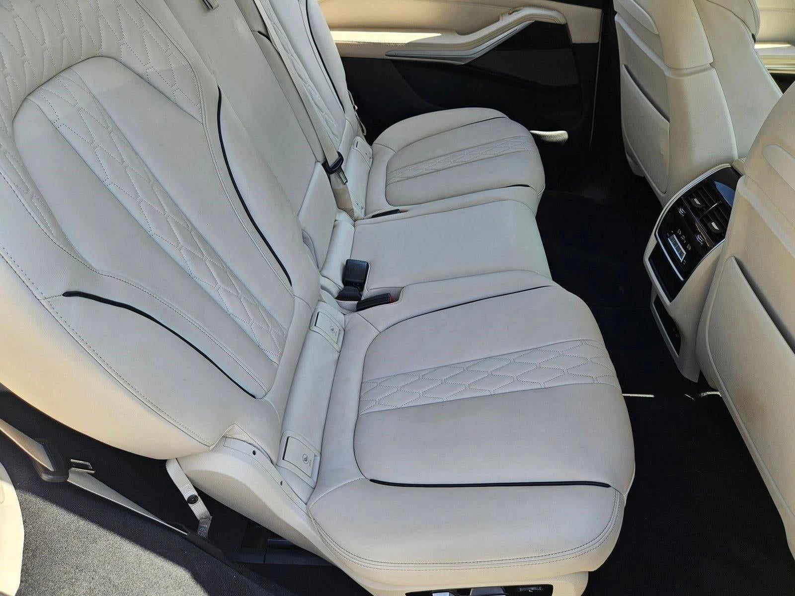 2020 BMW X7 xDrive40i Sports Activity Vehicle