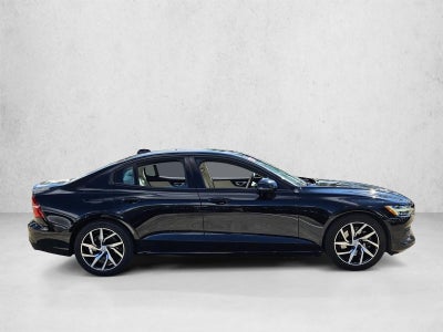 2020 Volvo S60 T5 FWD Momentum