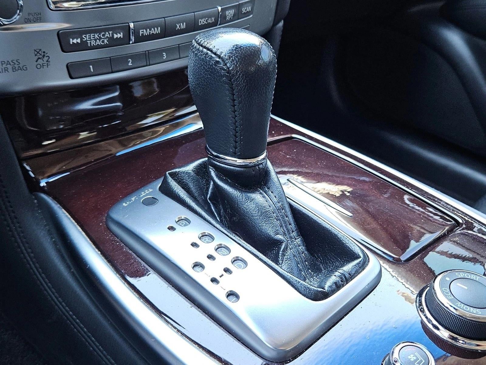 2015 INFINITI Q70 3.7