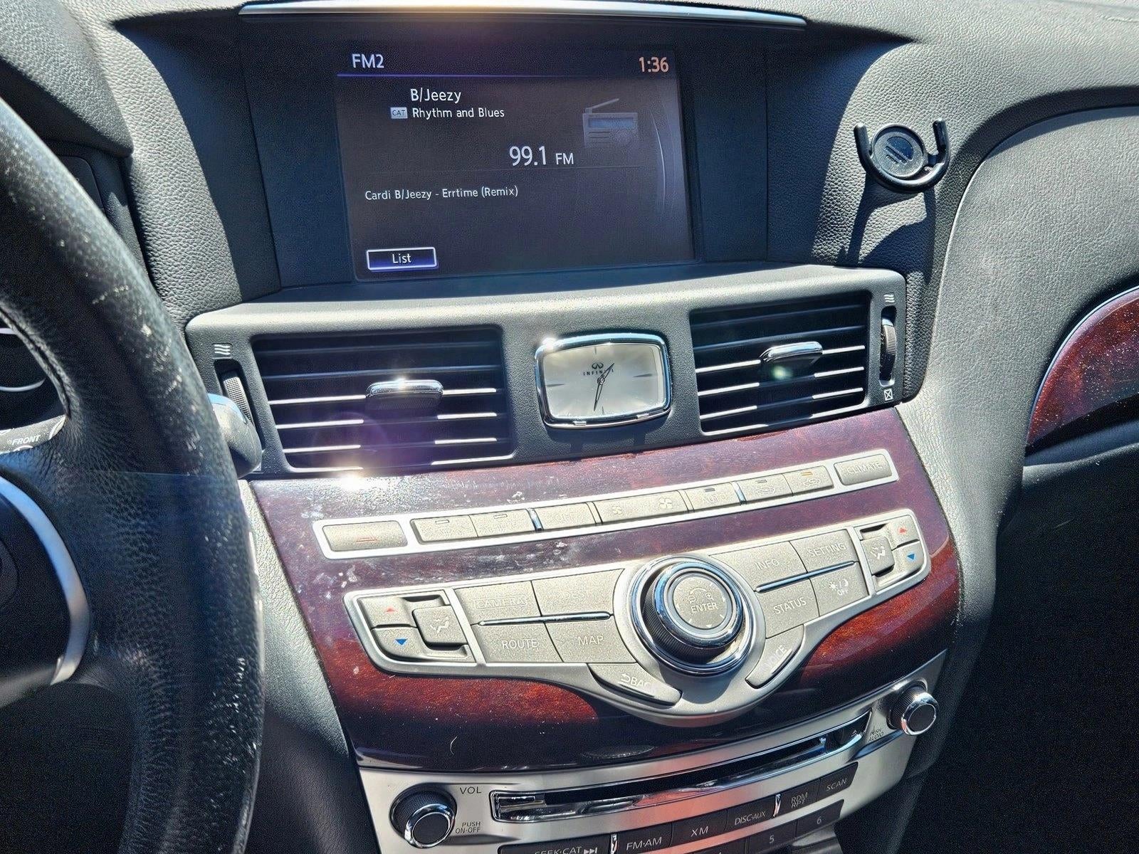 2015 INFINITI Q70 3.7