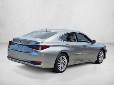 2019 Lexus ES 300h Luxury FWD
