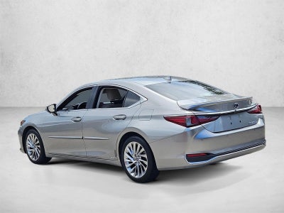 2019 Lexus ES 300h Luxury FWD