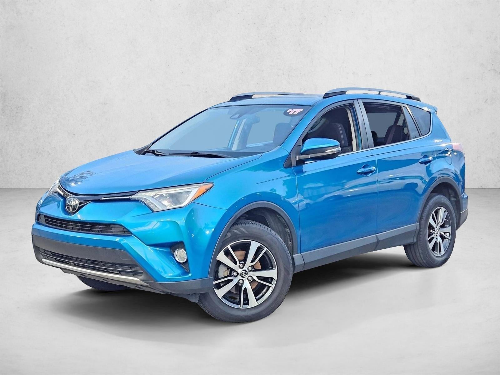 2018 Toyota RAV4 XLE FWD (GS)