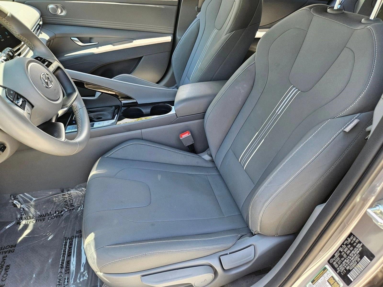 2023 Hyundai ELANTRA SEL IVT