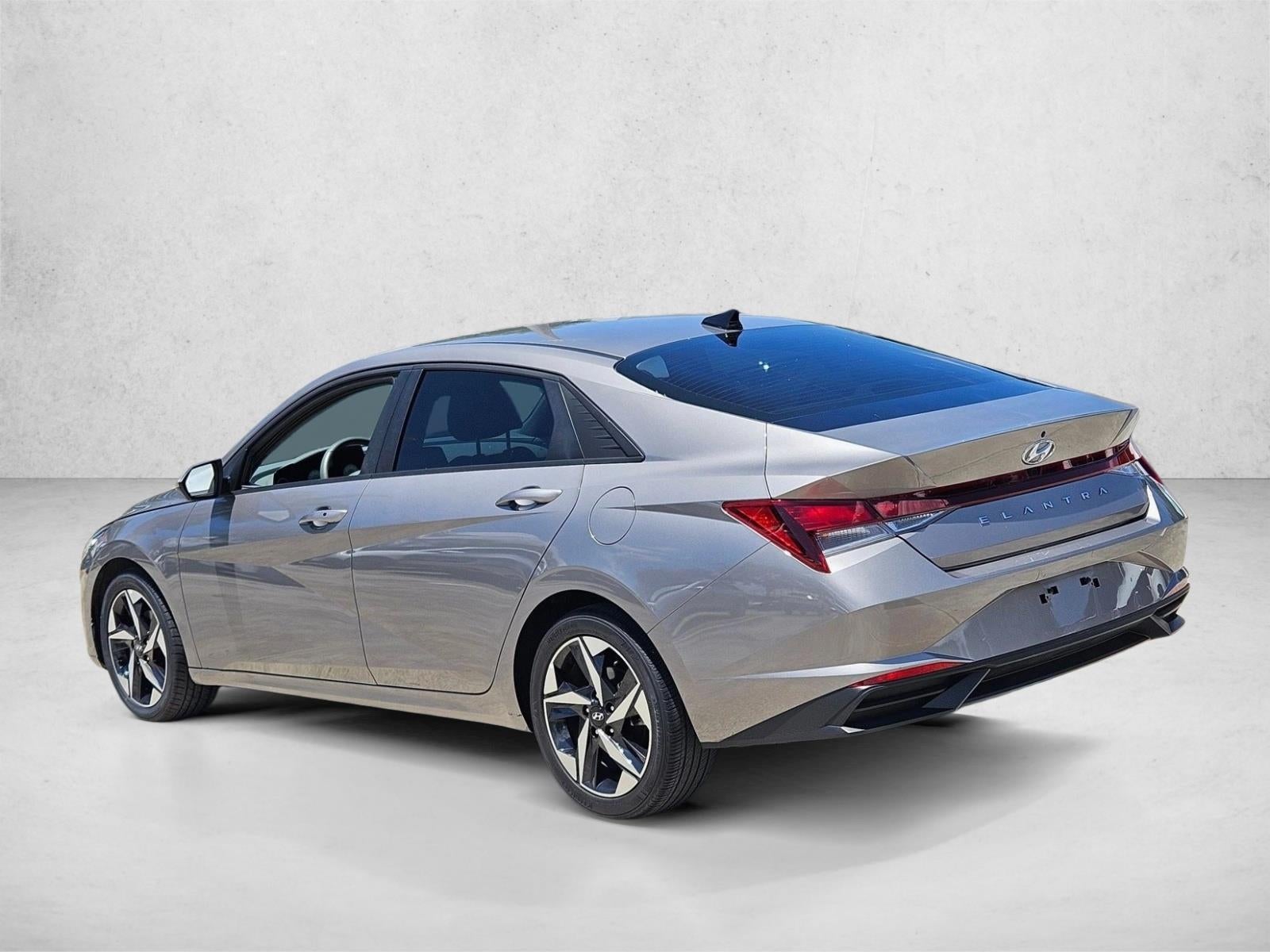 2023 Hyundai ELANTRA SEL IVT