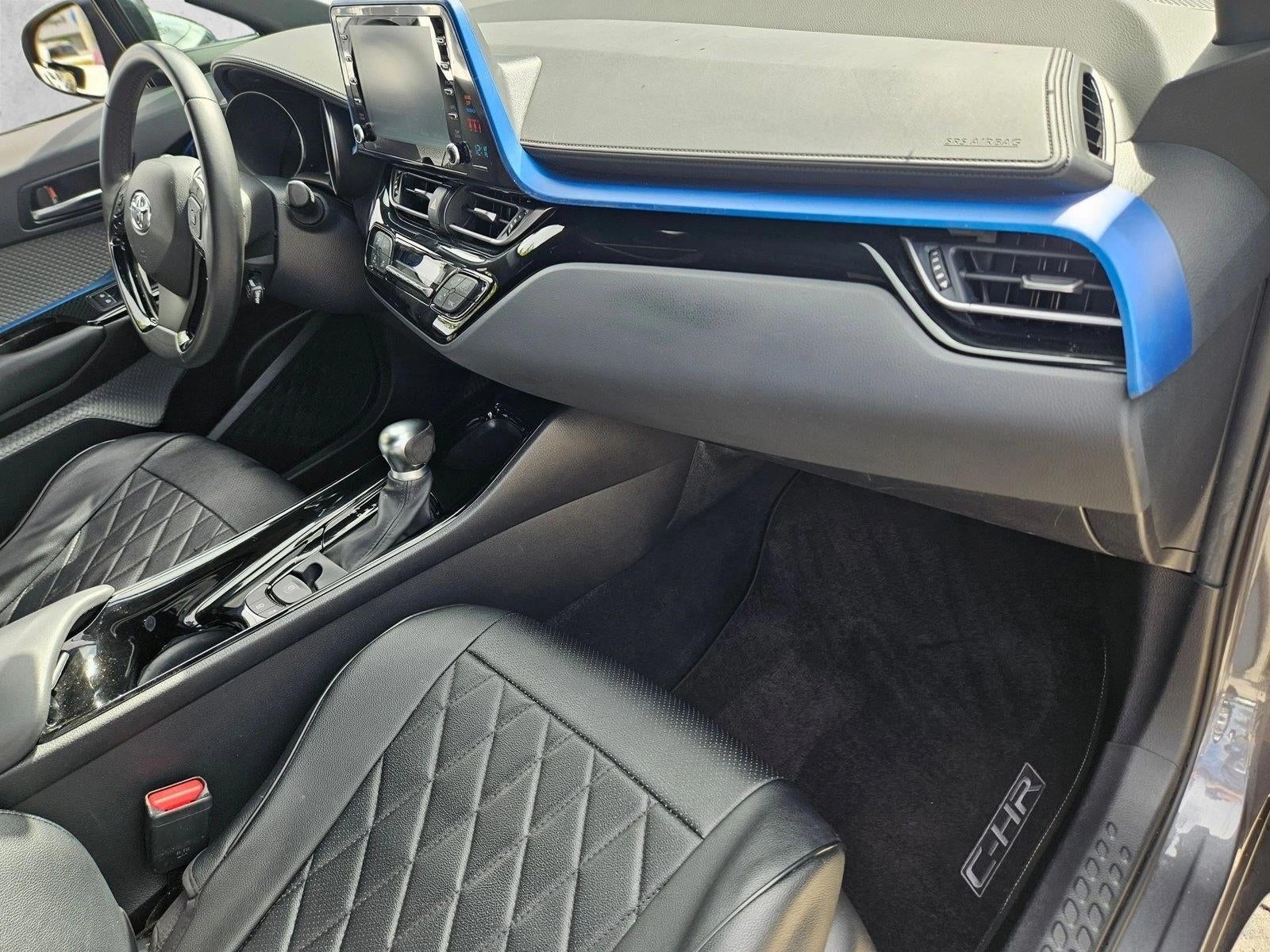 2019 Toyota C-HR XLE FWD (Natl)