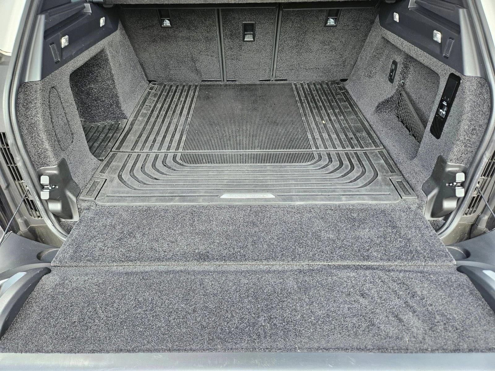 2023 Land Rover Range Rover P400 SE SWB