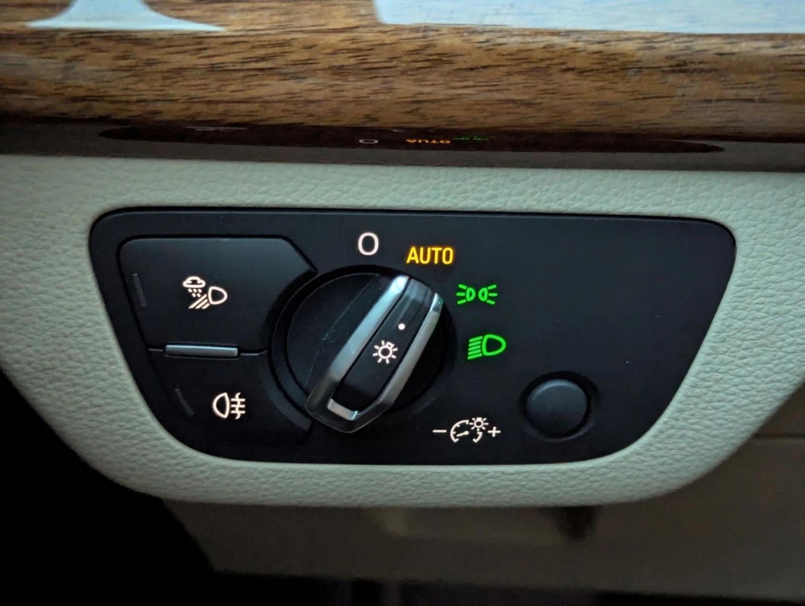 2023 Audi Q5 Premium 40 TFSI quattro