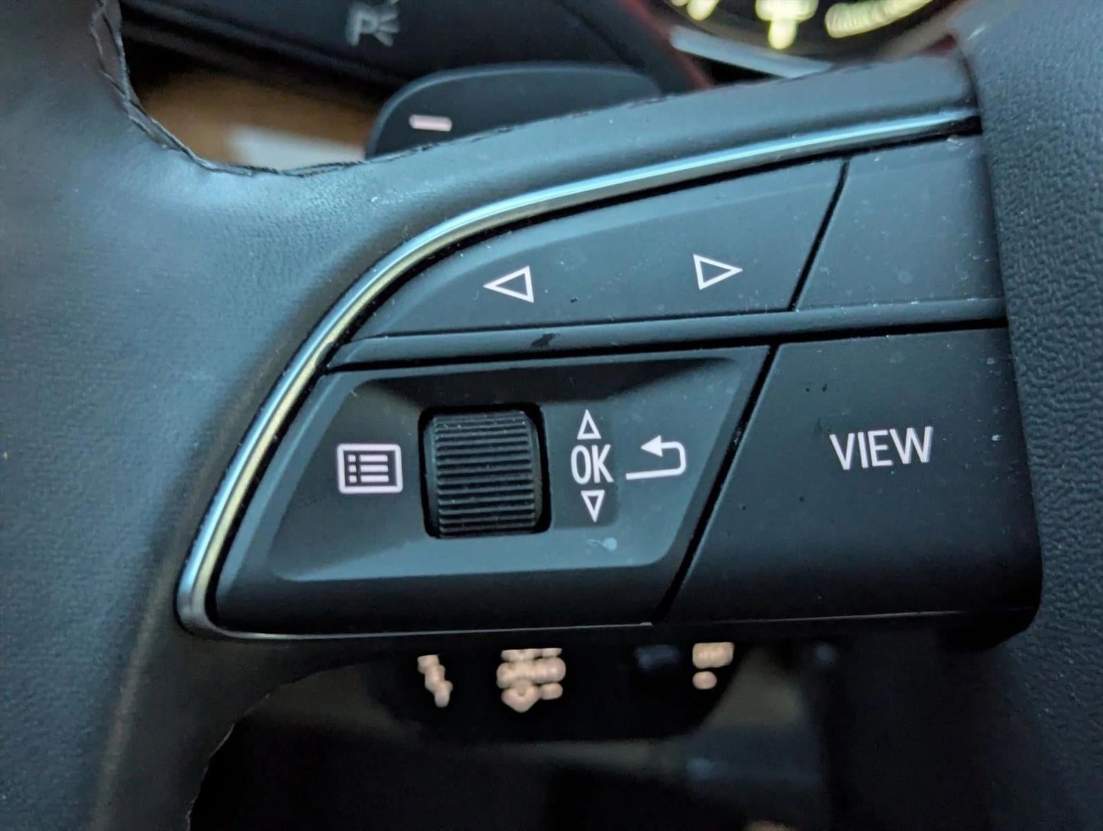 2023 Audi Q5 Premium 40 TFSI quattro