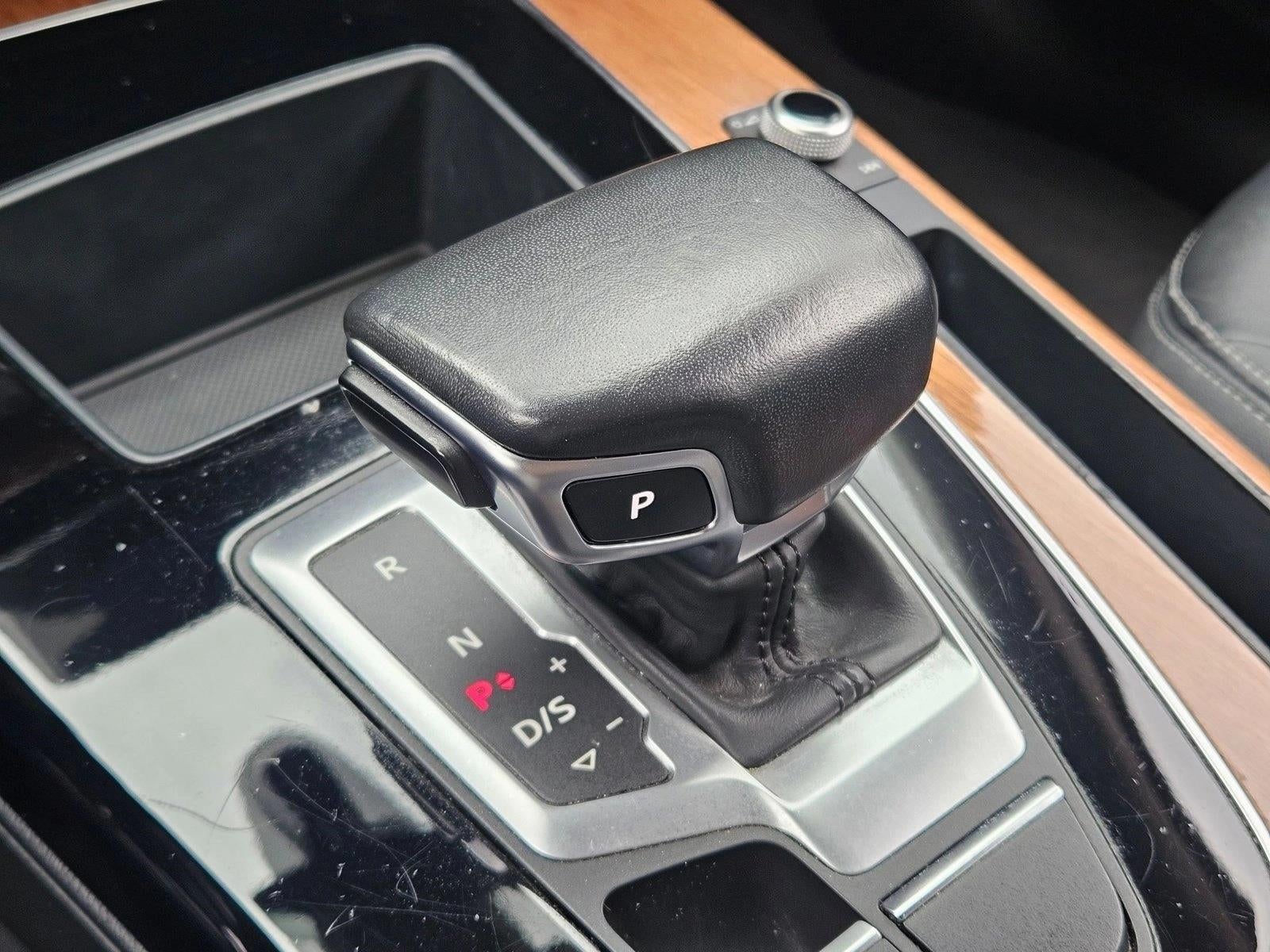 2022 Audi Q5 S line Premium 45 TFSI quattro