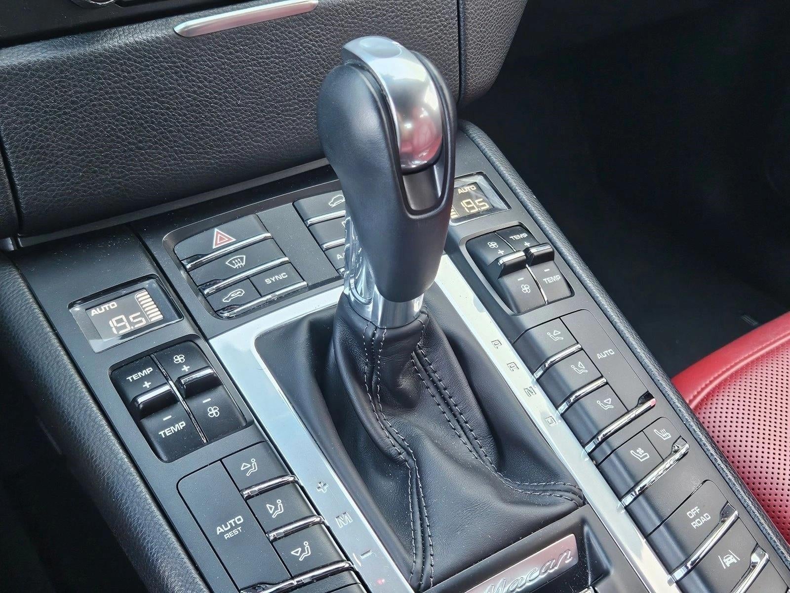 2018 Porsche Macan AWD