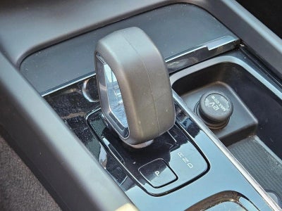 2023 Volvo XC60 B5 FWD Core