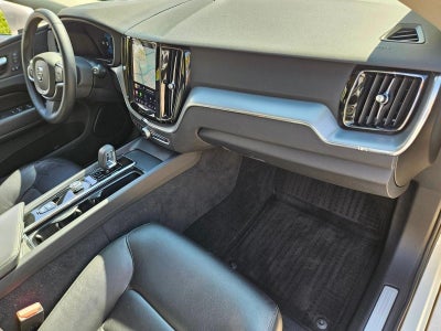 2023 Volvo XC60 B5 FWD Core