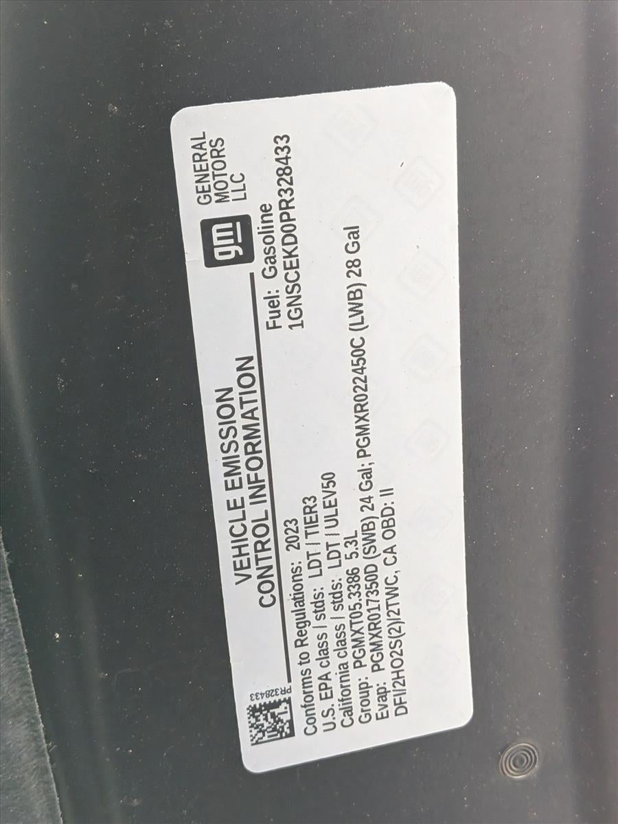 2023 Chevrolet Suburban 2WD RST