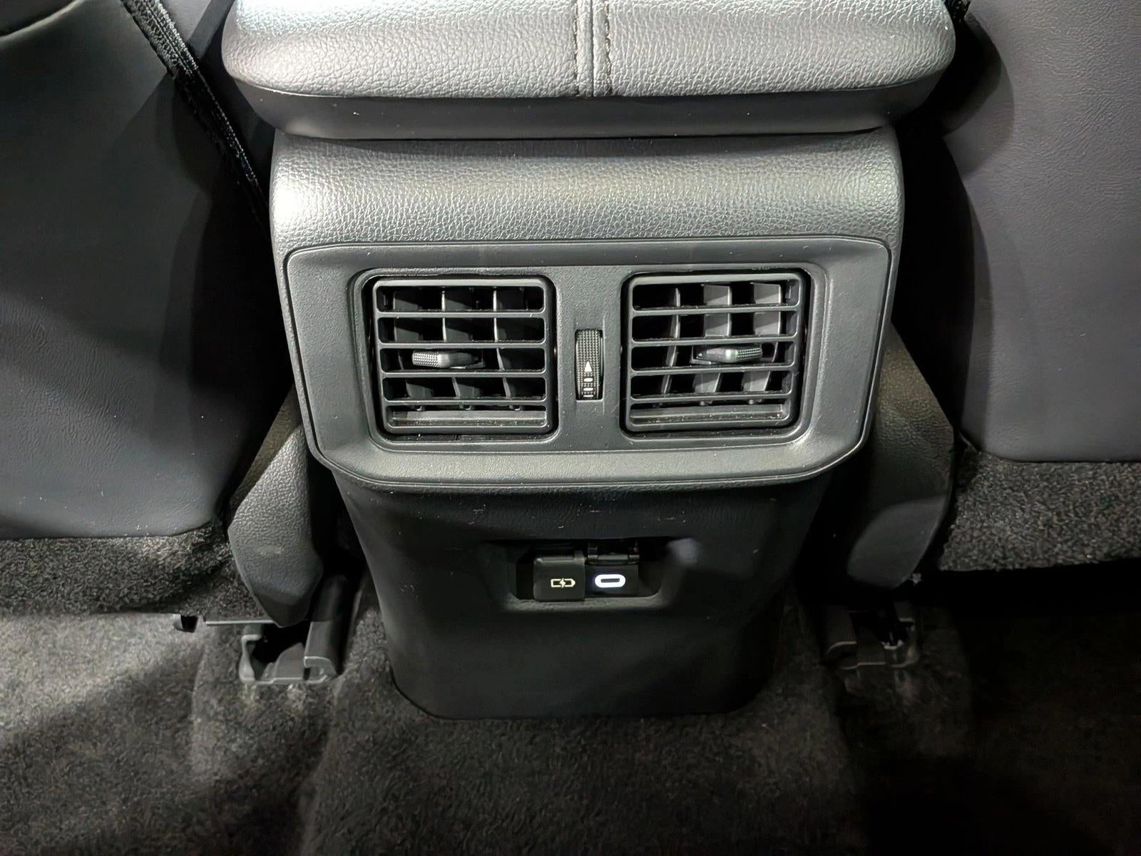 2024 Toyota RAV4 Hybrid XSE AWD (Natl)