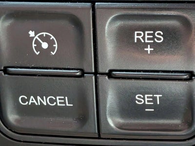 2022 RAM 3500 Tradesman 4x4 Crew Cab 8' Box