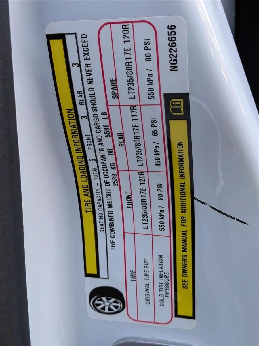 2022 RAM 3500 Tradesman 4x4 Crew Cab 8' Box