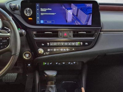 2023 Lexus ES 300h Ultra Luxury FWD