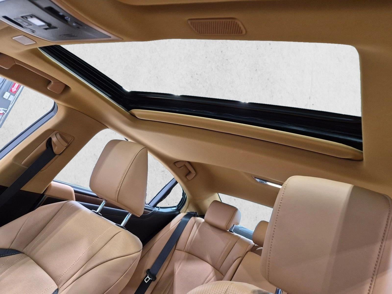 2023 Lexus ES 300h Ultra Luxury FWD