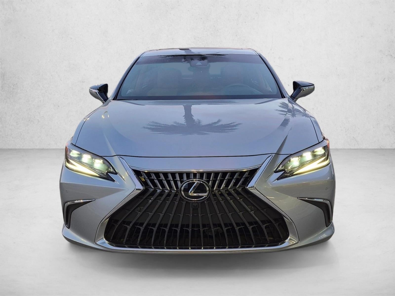 2023 Lexus ES 300h Ultra Luxury FWD