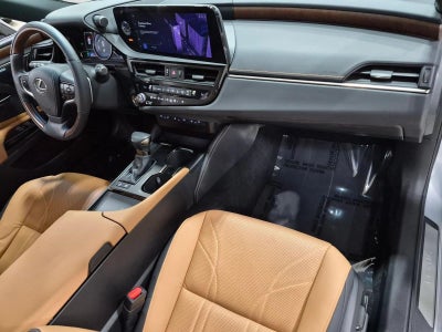 2023 Lexus ES 300h Ultra Luxury FWD