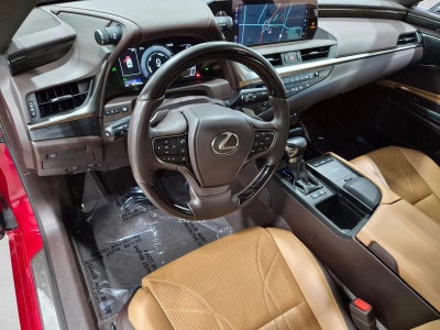2019 Lexus ES 300h Luxury FWD