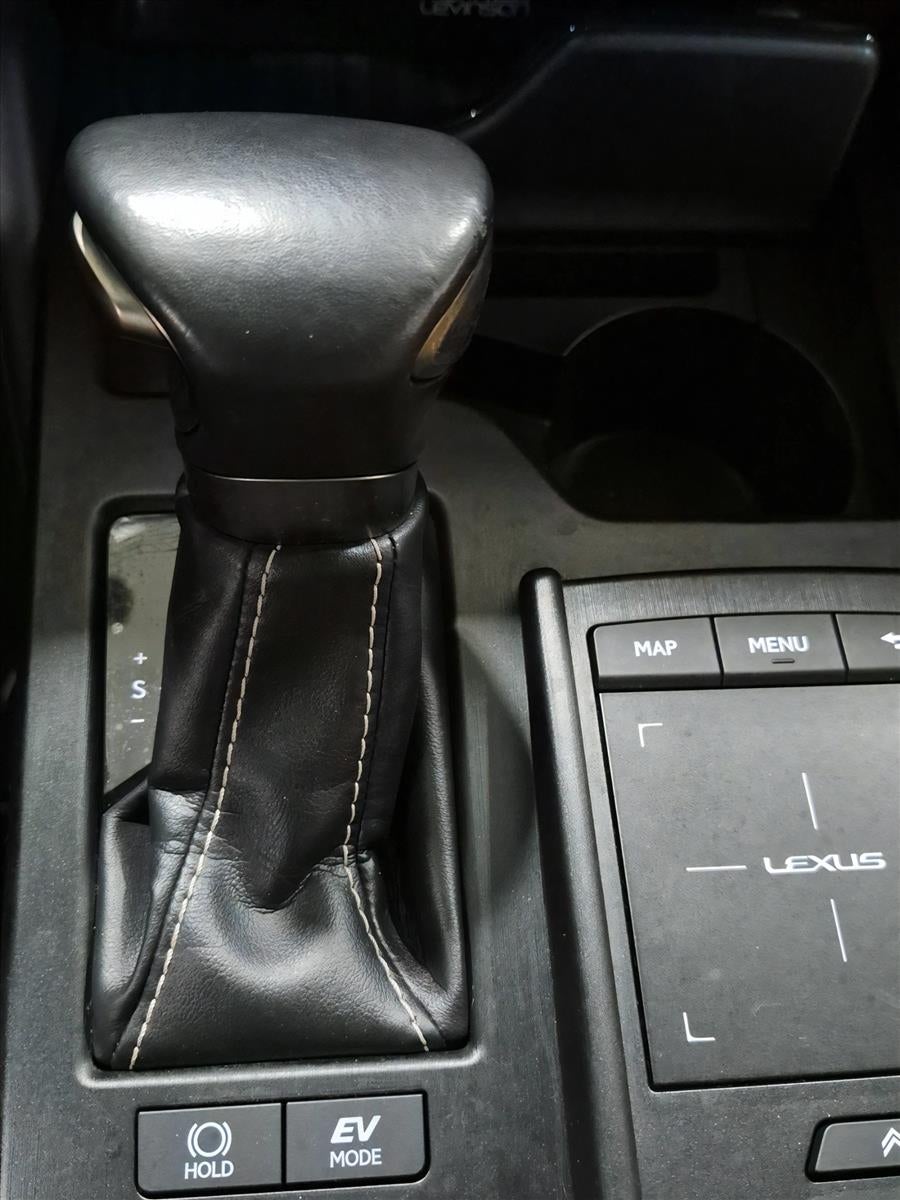 2019 Lexus ES 300h Luxury FWD