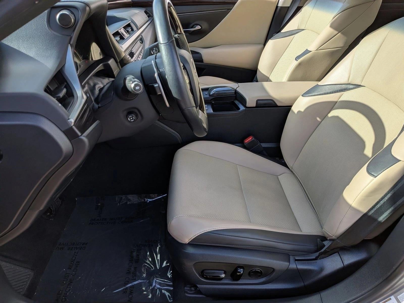 2019 Lexus ES 300h FWD