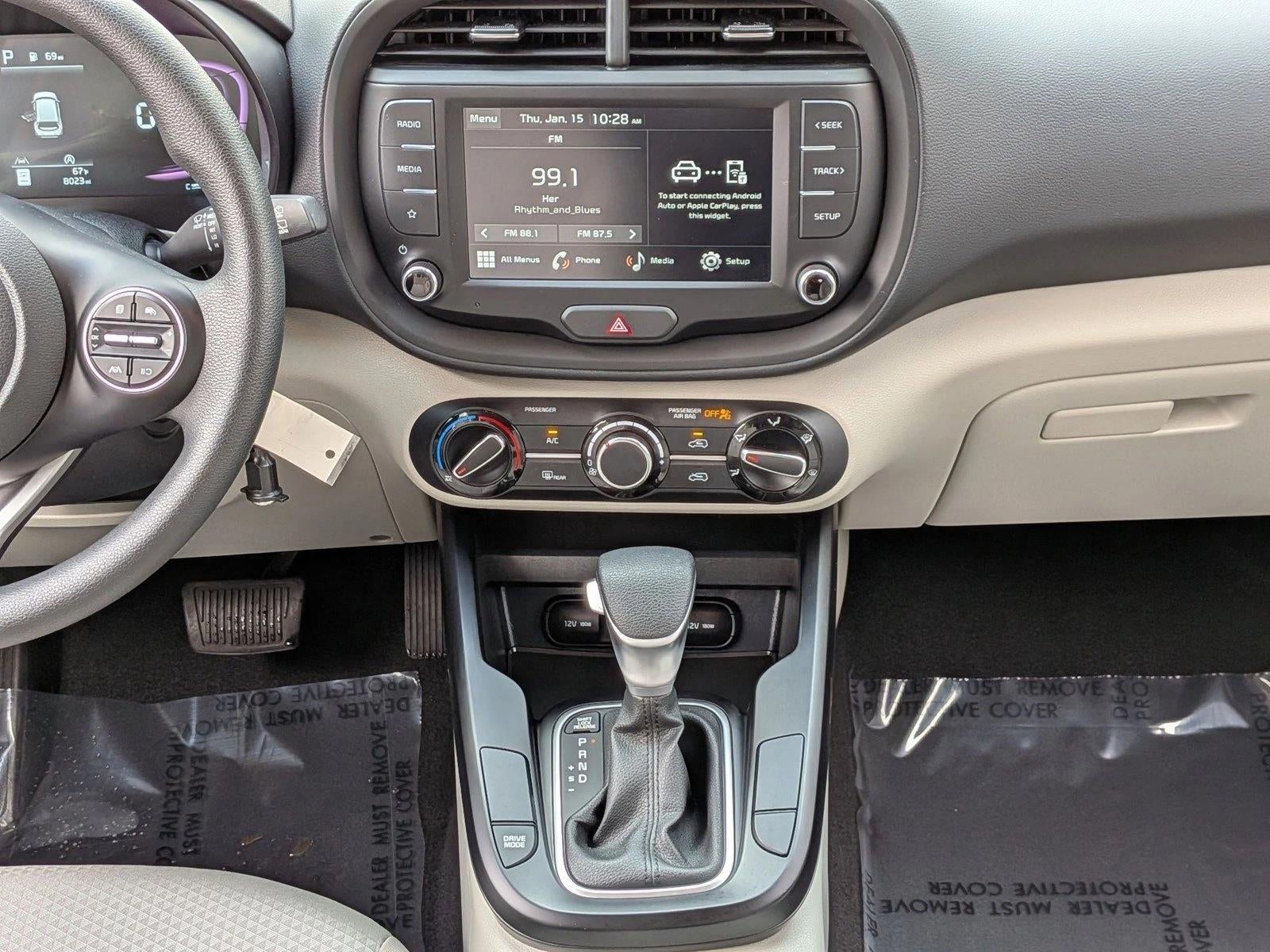 2024 Kia Soul LX IVT