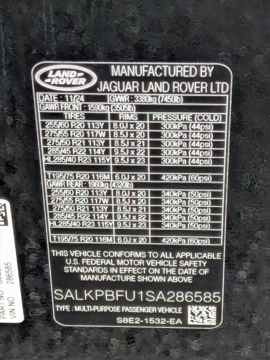 2025 Land Rover Range Rover P400 SE LWB 7 Seat