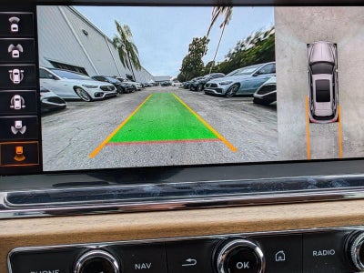 2023 Bentley Bentayga EWB V8 AWD