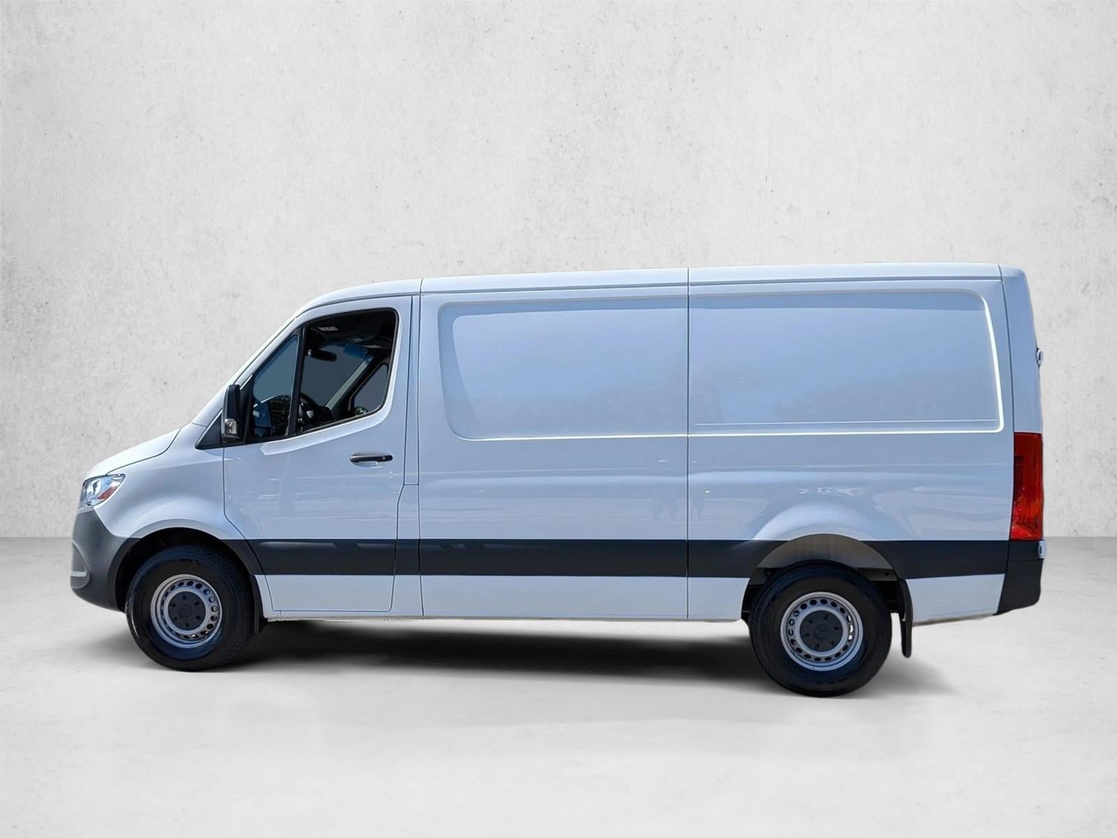 2025 Mercedes-Benz Sprinter Cargo Van 2500 Standard Roof I4 Diesel 144" RWD