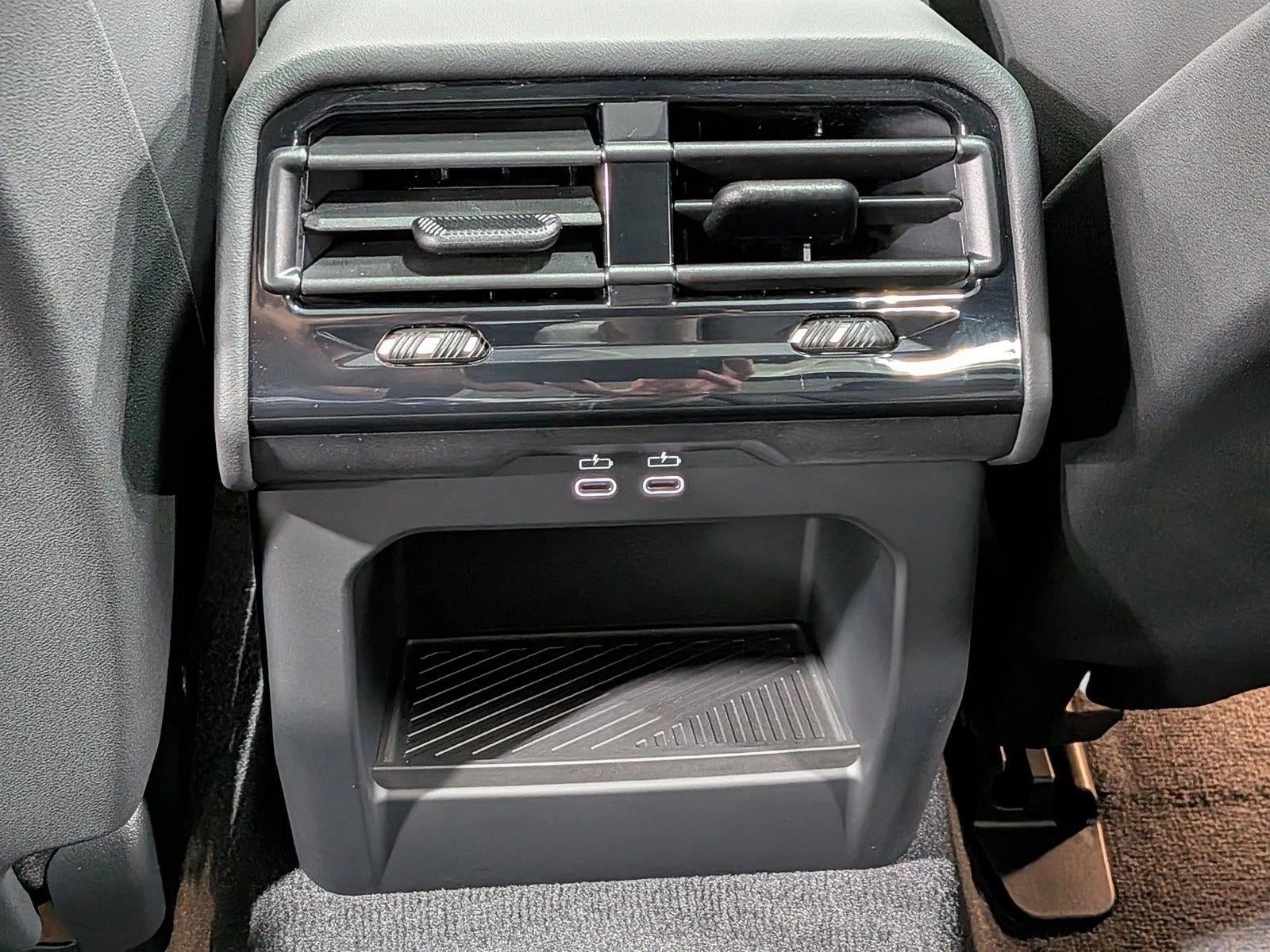 2026 BMW 550e xDrive Sedan