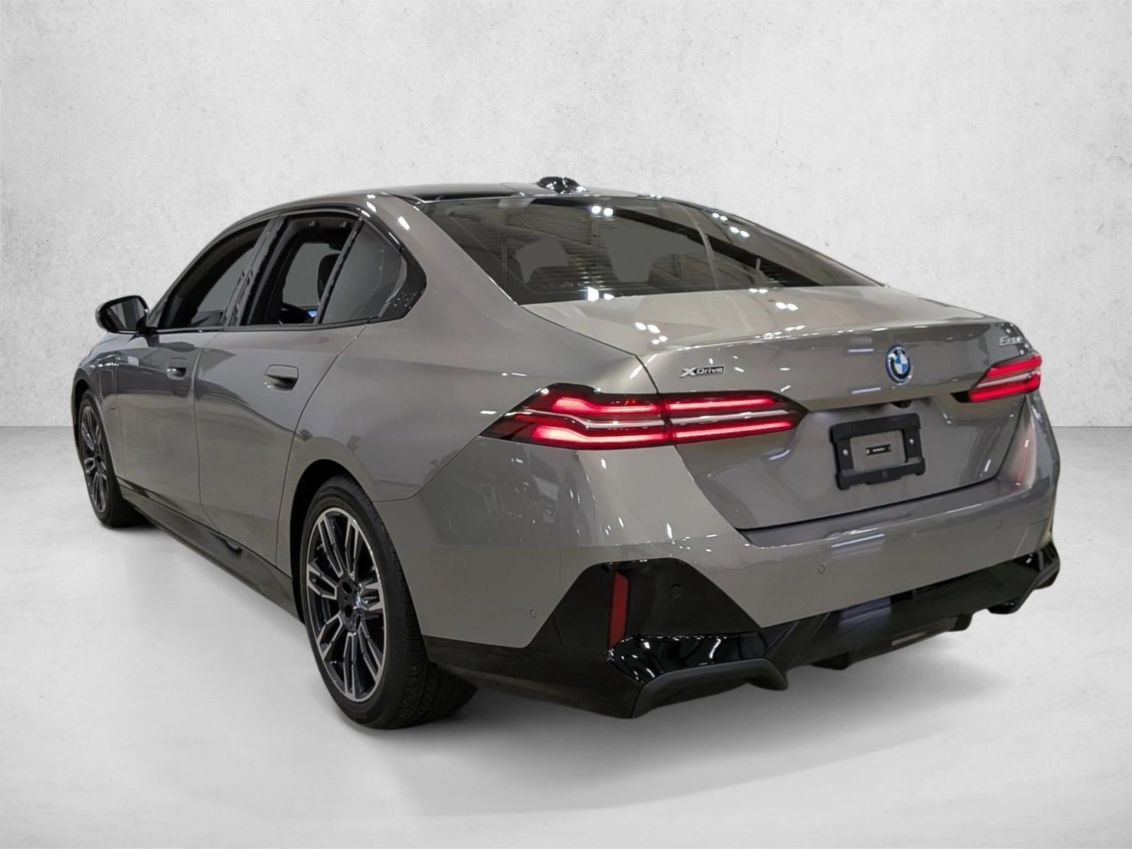 2026 BMW 550e xDrive Sedan