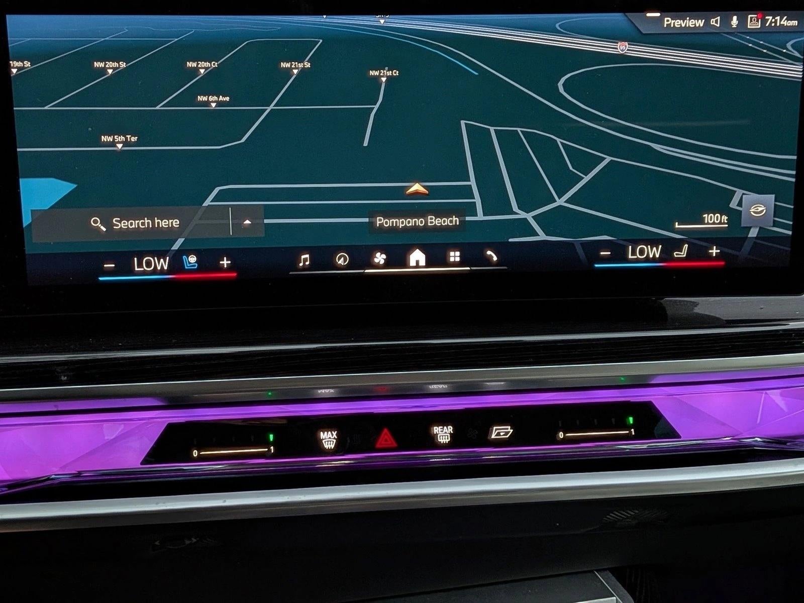 2025 BMW 740i Sedan
