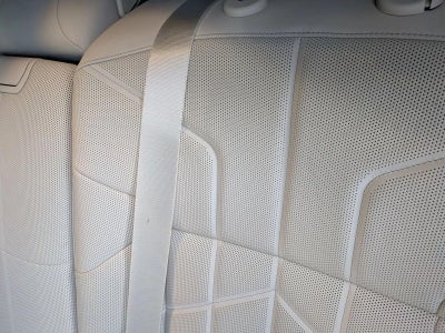 2025 BMW 740i Sedan