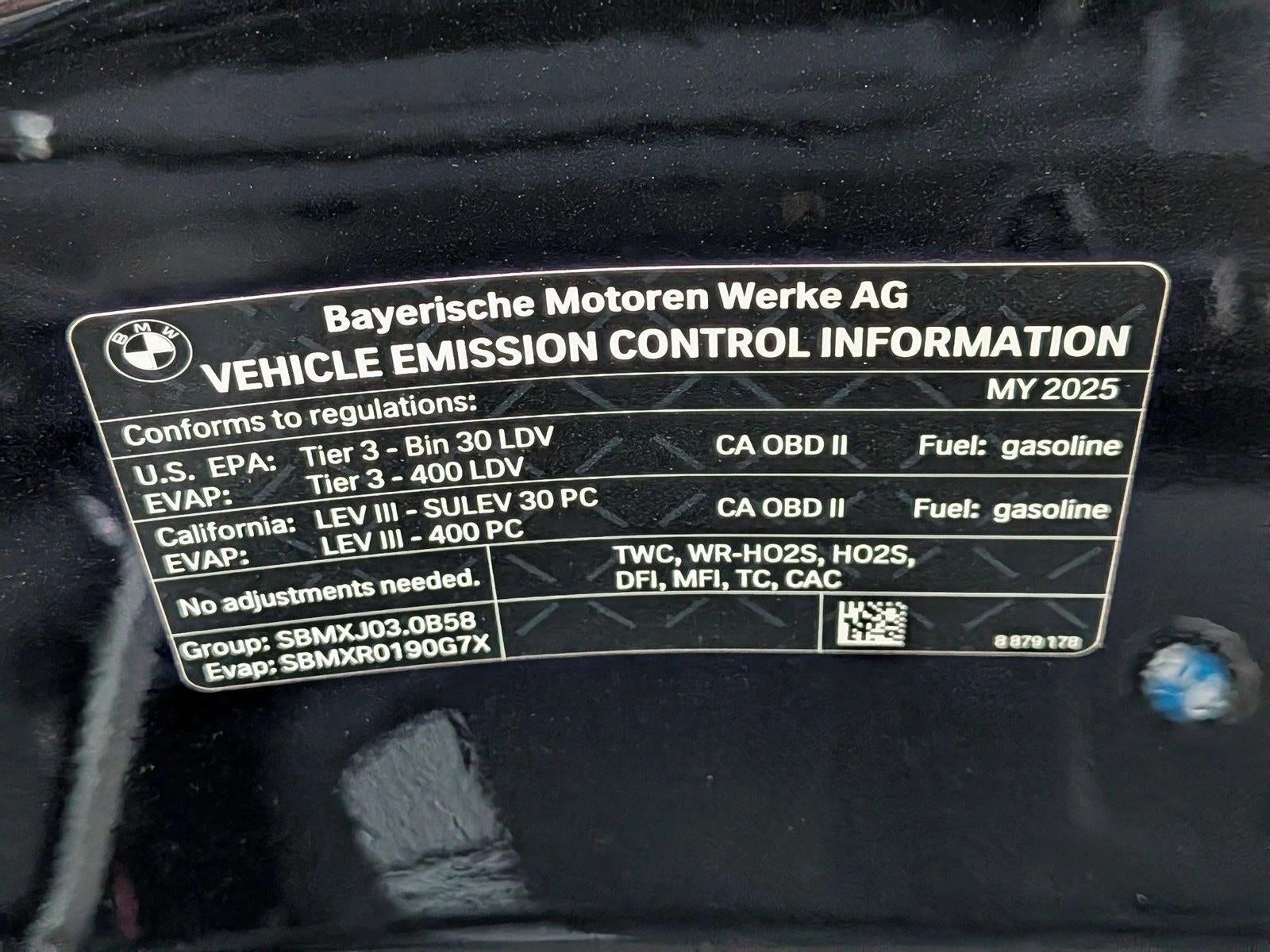 2025 BMW 740i Sedan