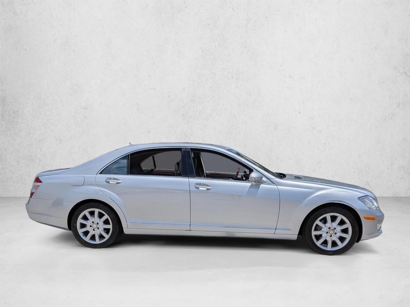 2008 Mercedes-Benz S-Class S 550 Sedan