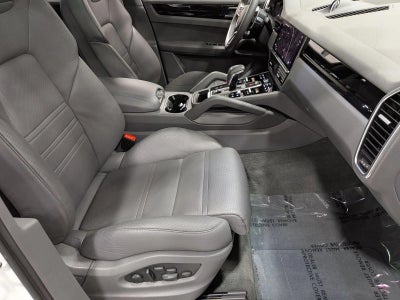 2023 Porsche Cayenne Platinum Edition E-Hybrid AWD