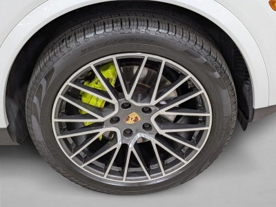 2023 Porsche Cayenne Platinum Edition E-Hybrid AWD