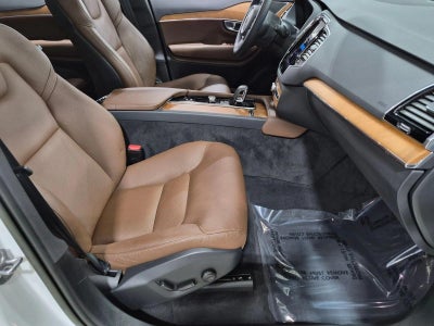 2023 Volvo XC90 B5 AWD Plus 7P
