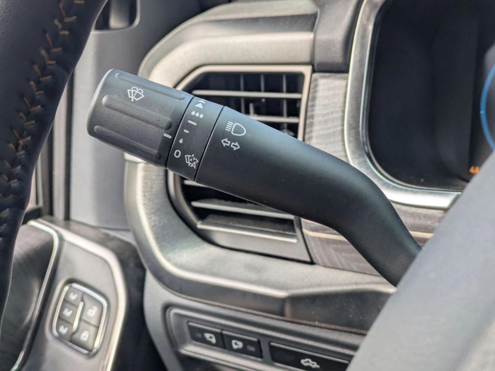 2023 Ford F-150 Platinum 4WD SuperCrew 5.5' Box