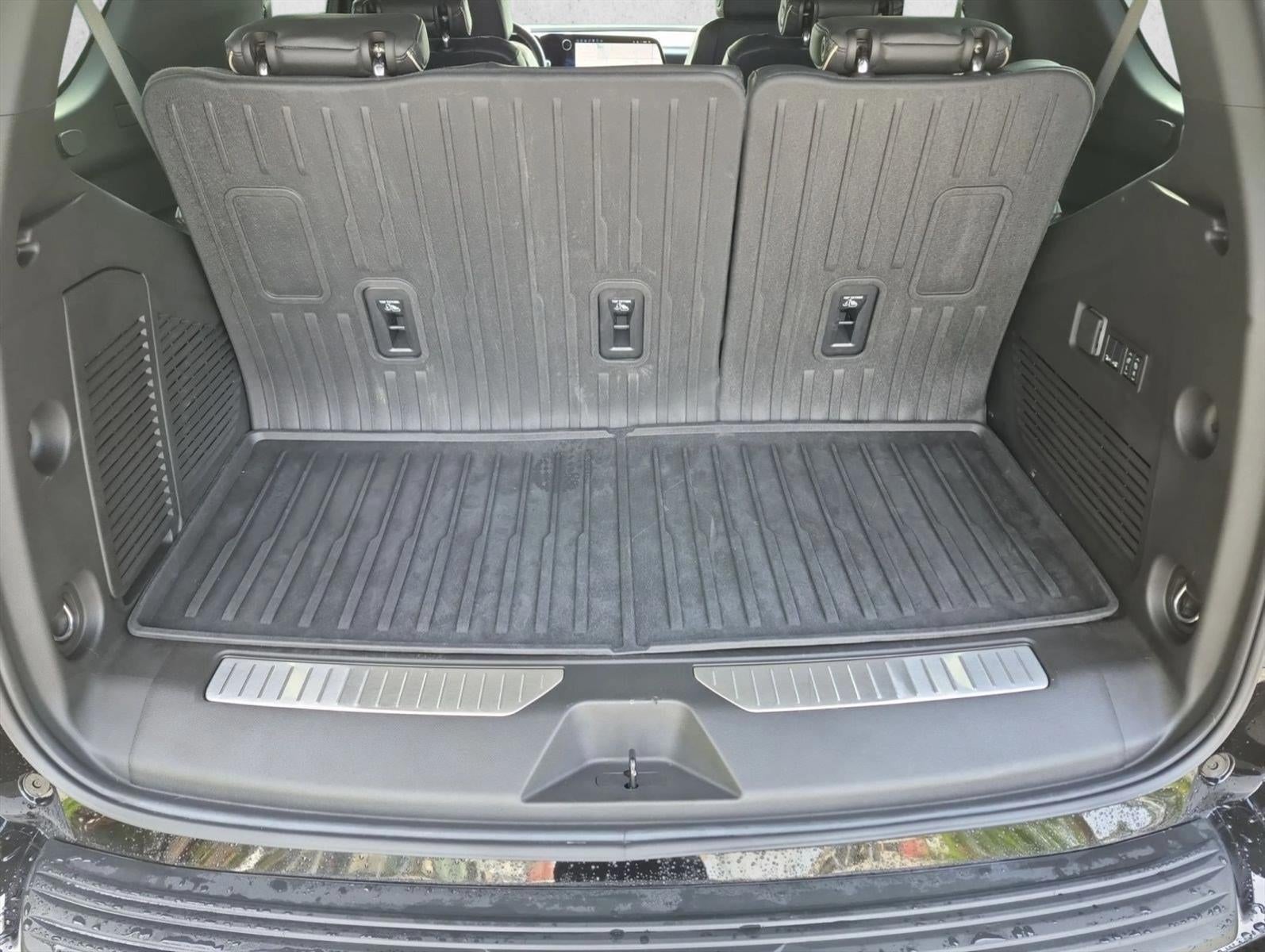 2025 Chevrolet Tahoe 4WD Premier