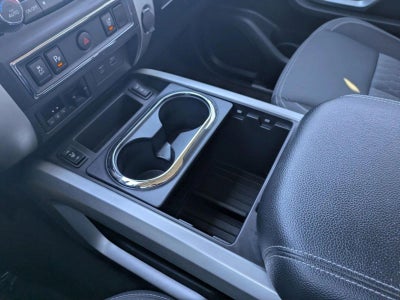 2021 Nissan Titan 4x2 Crew Cab SV